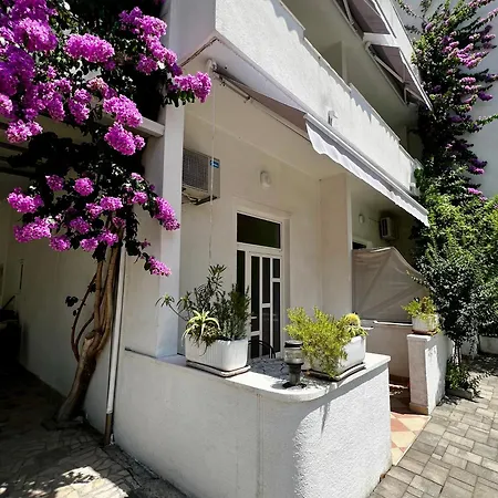 Apartments Jure Makarska Exterior photo