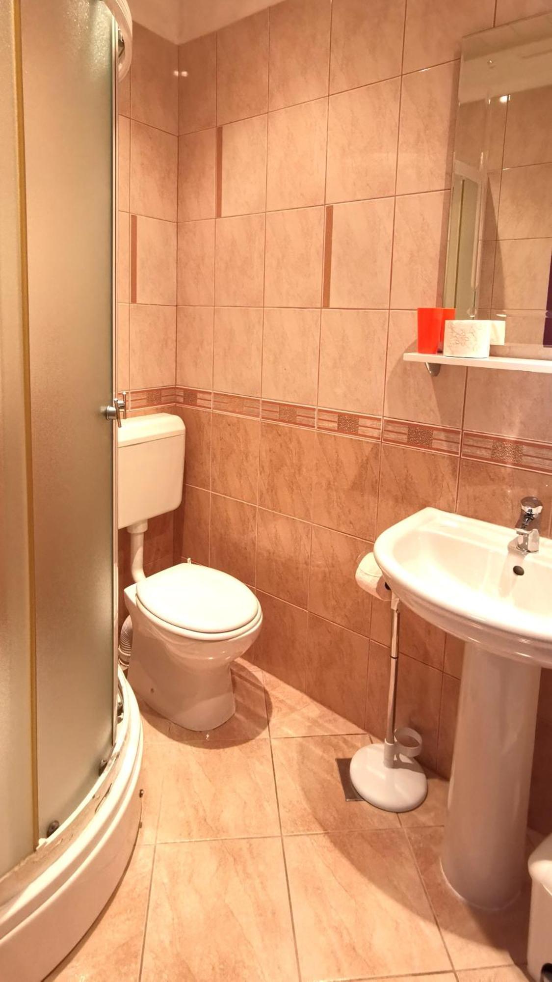 Jure Apartment *